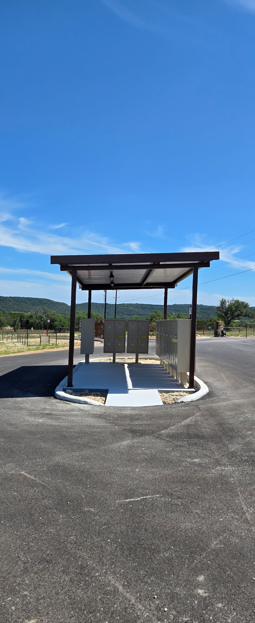 Postal kiosk fencing